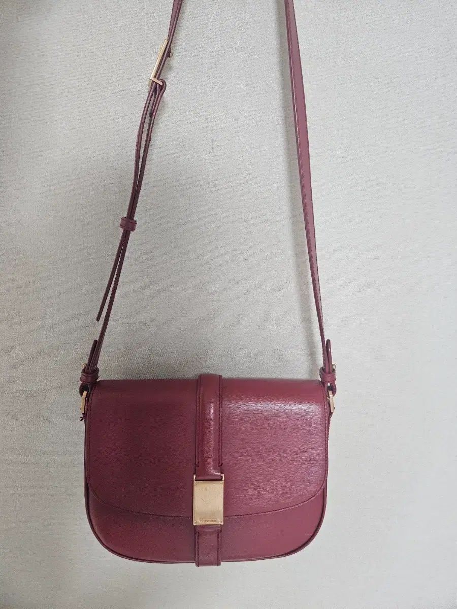 COURONNE クロンヌ バーガンディ クロスバック