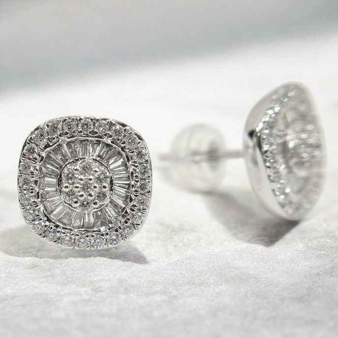 計1.00ct 天然ダイヤモンド 中折れ式 パヴェフープピアス K18 計 