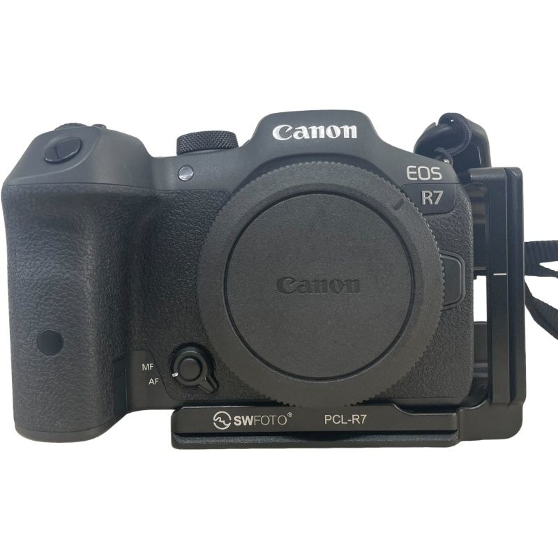 キヤノン Canon ミラーレス一眼カメラ EOS R 7 ボディのみ ブラック