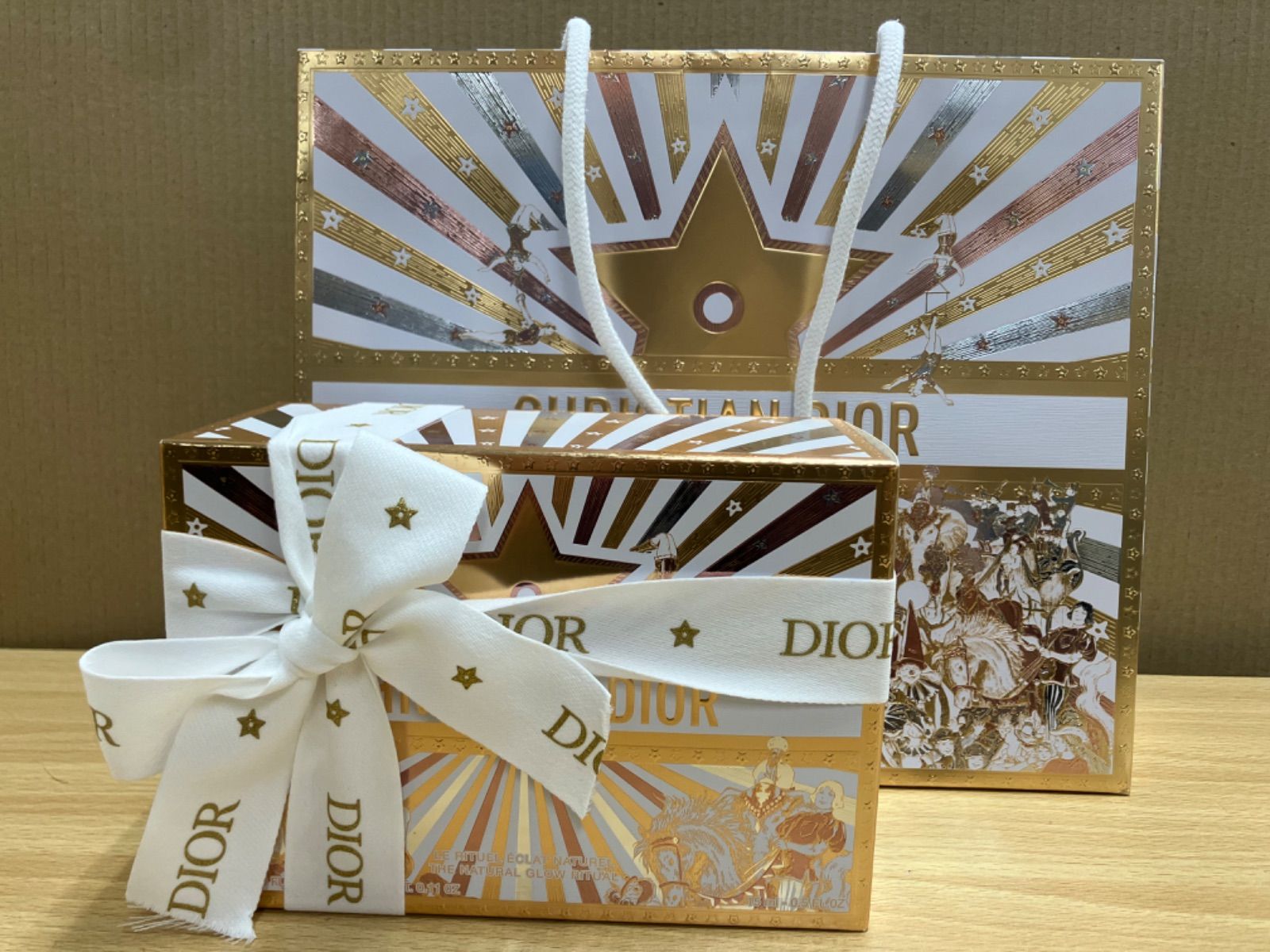 K 品 Dior ディオール ホリデーオファー 2025