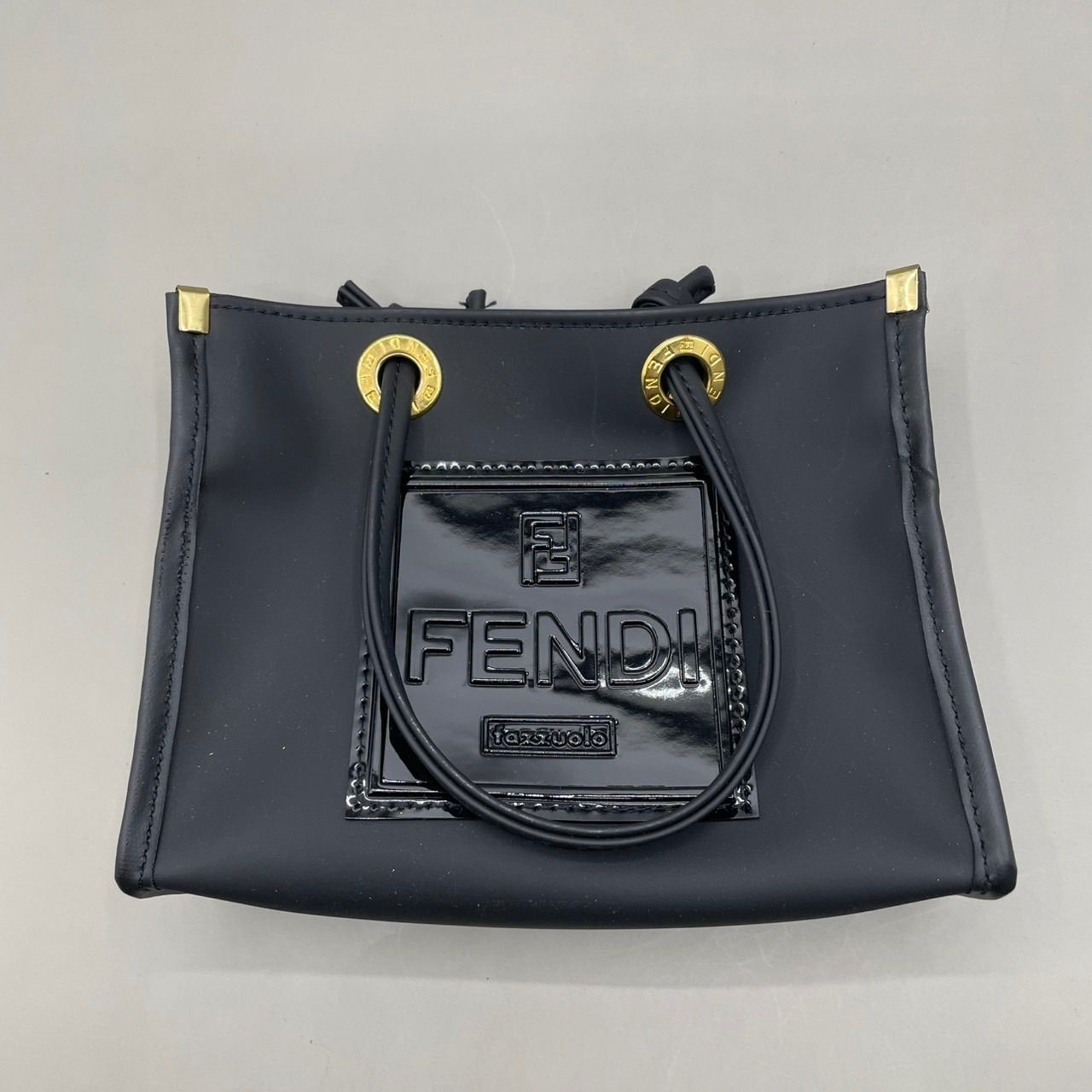 新品未使用 FENDI フェンディ ミニトートバッグ ラバー ロゴ エナメル 