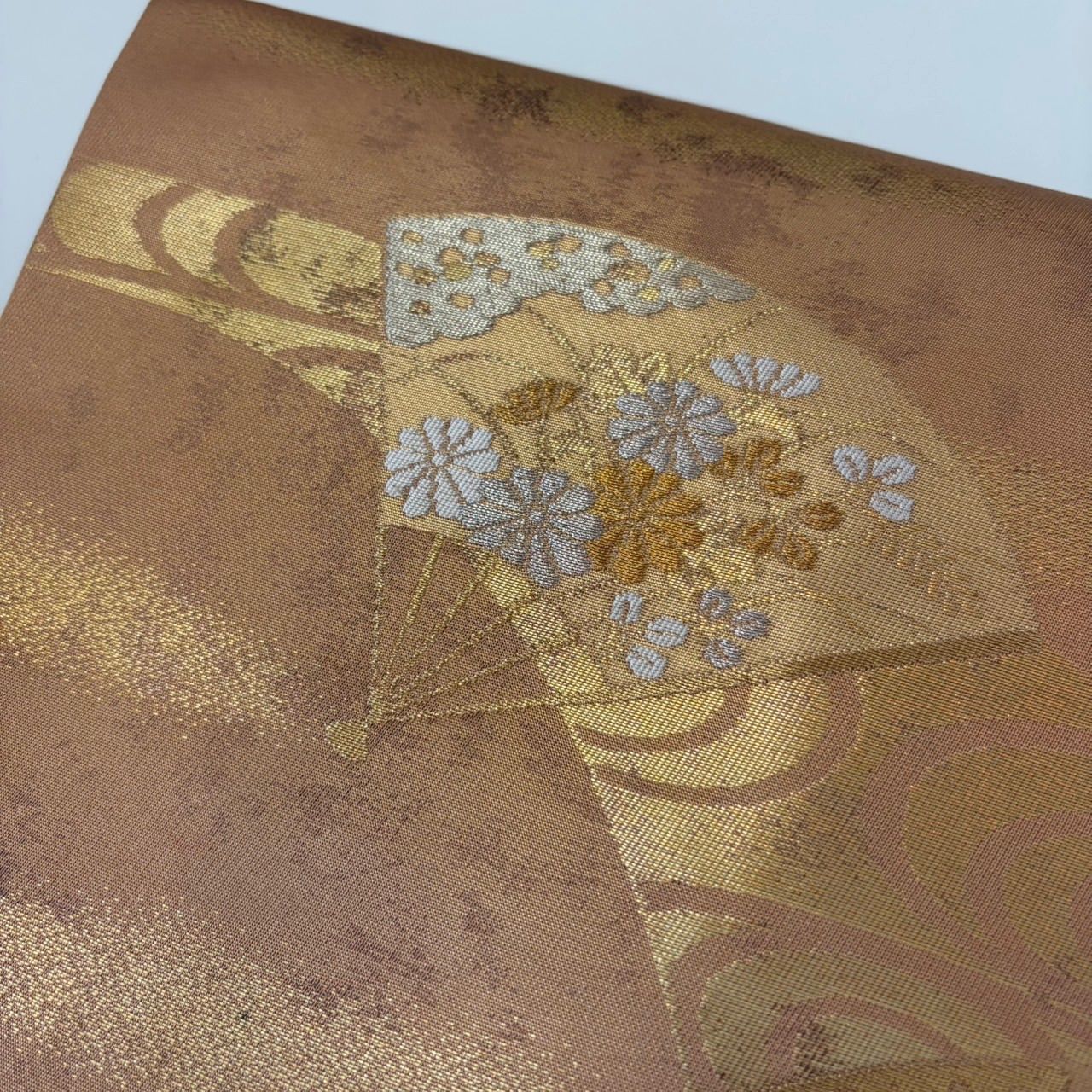 名古屋帯 蒔絵金彩錦 扇面に蝶 九寸 正絹 MA-2994 - メルカリ
