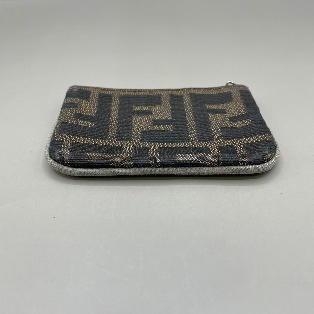 良品 FENDI フェンディ ズッカ キャンバス がま口 ケース 小銭入れ 美品 FENDI フェンディ コインケース 小銭入れ マルチポーチ 小物入れ
