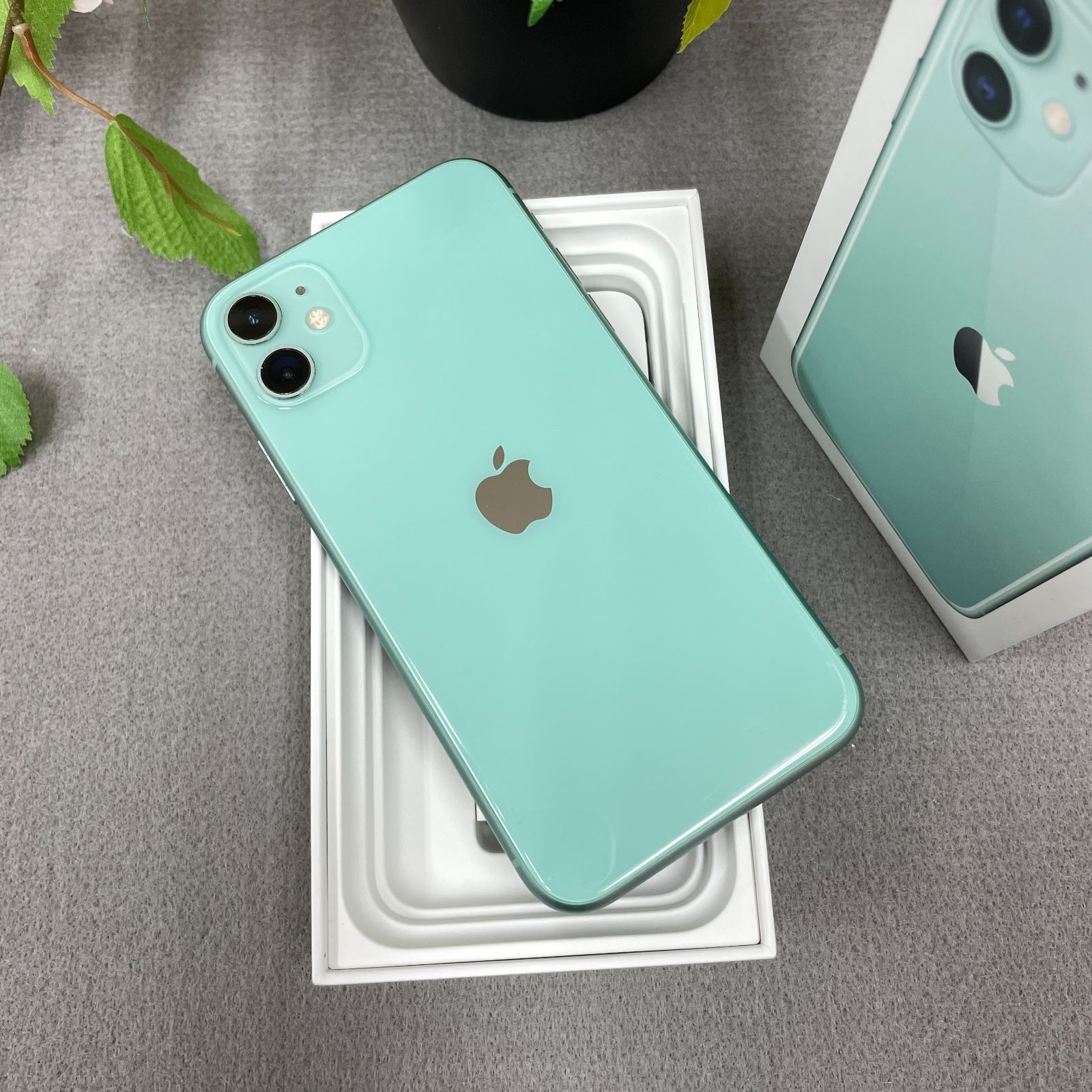iPhone 11 128 GB グリーン SIMフリー