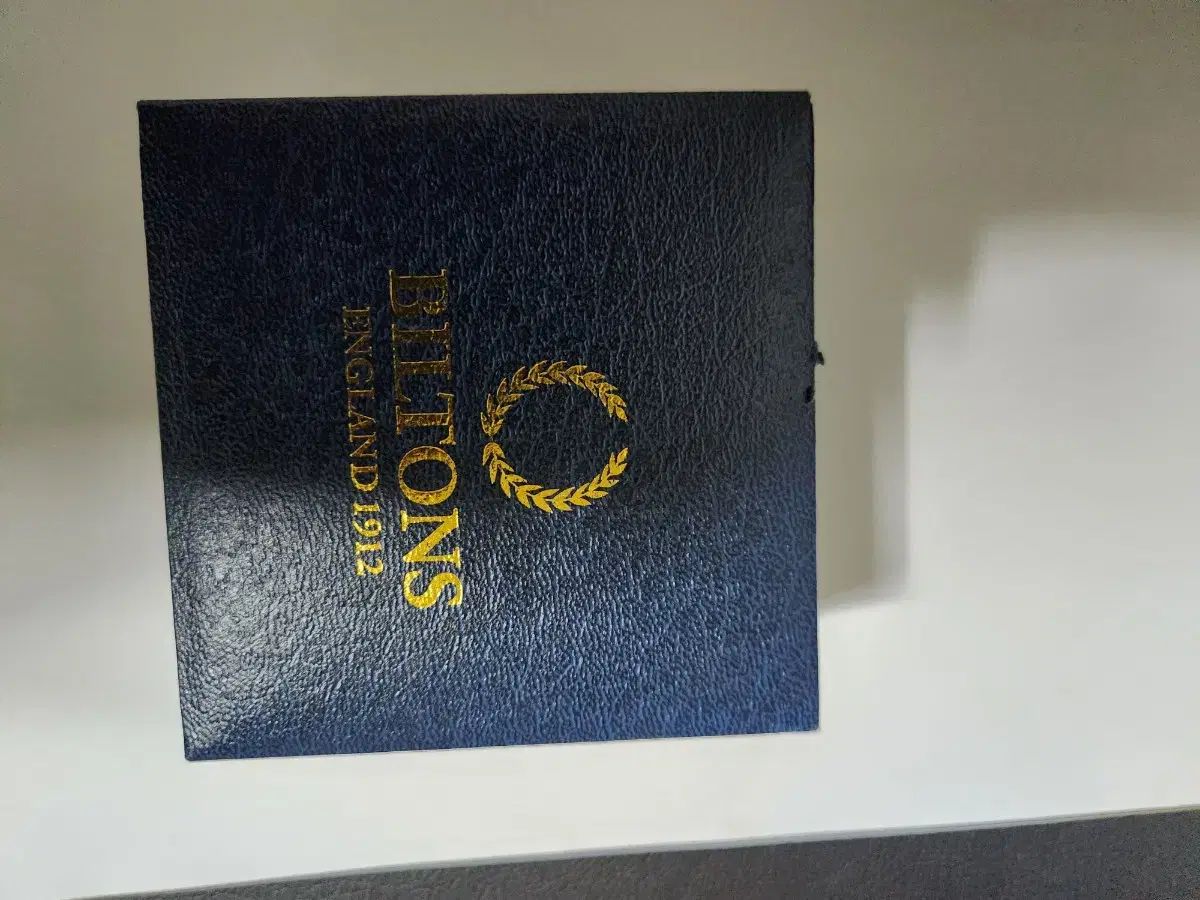 BILTONS ゴールド