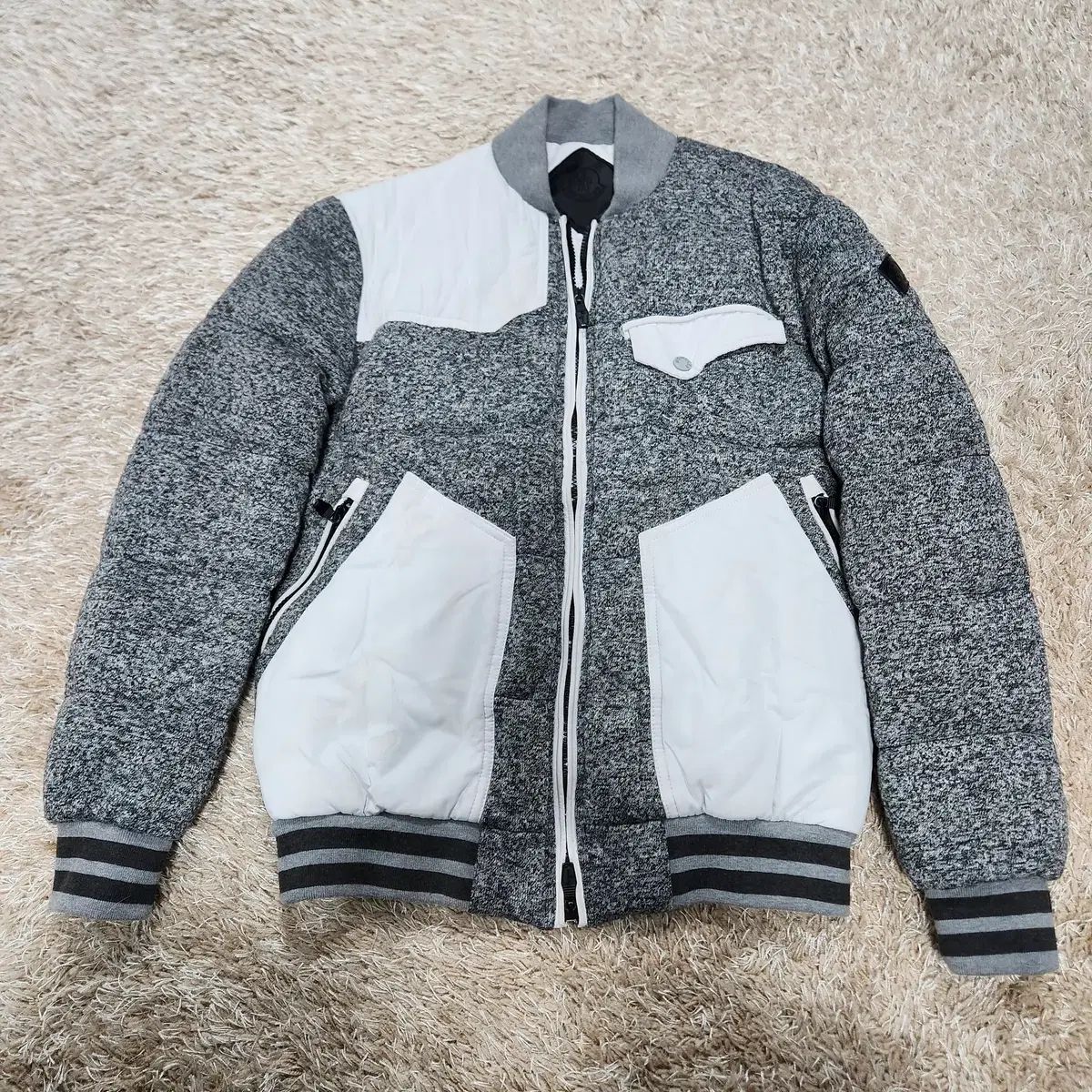 モンクレール ブラックレーベル YOWIES ダウン メンズ サイズ 2