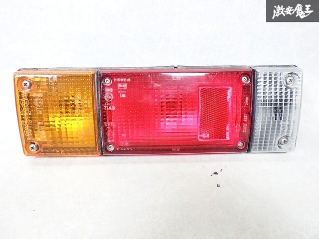 【保証付！ 即発送！】NISSAN 日産 純正 TC-SH4F23 アトラス テールライト テールランプ 右 運転席  IKI 4287