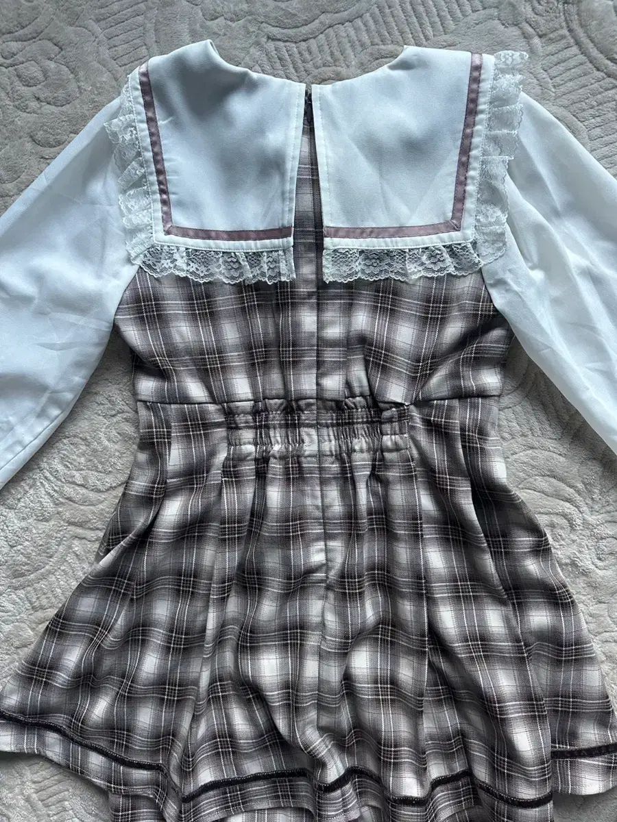 アンクルージュ チェック