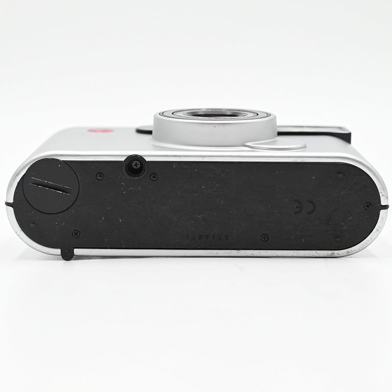 LEICA
