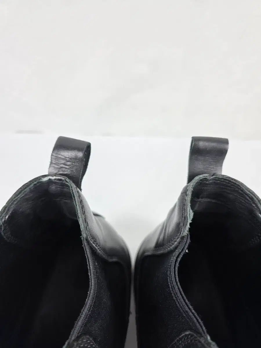 チェルシーブーツ