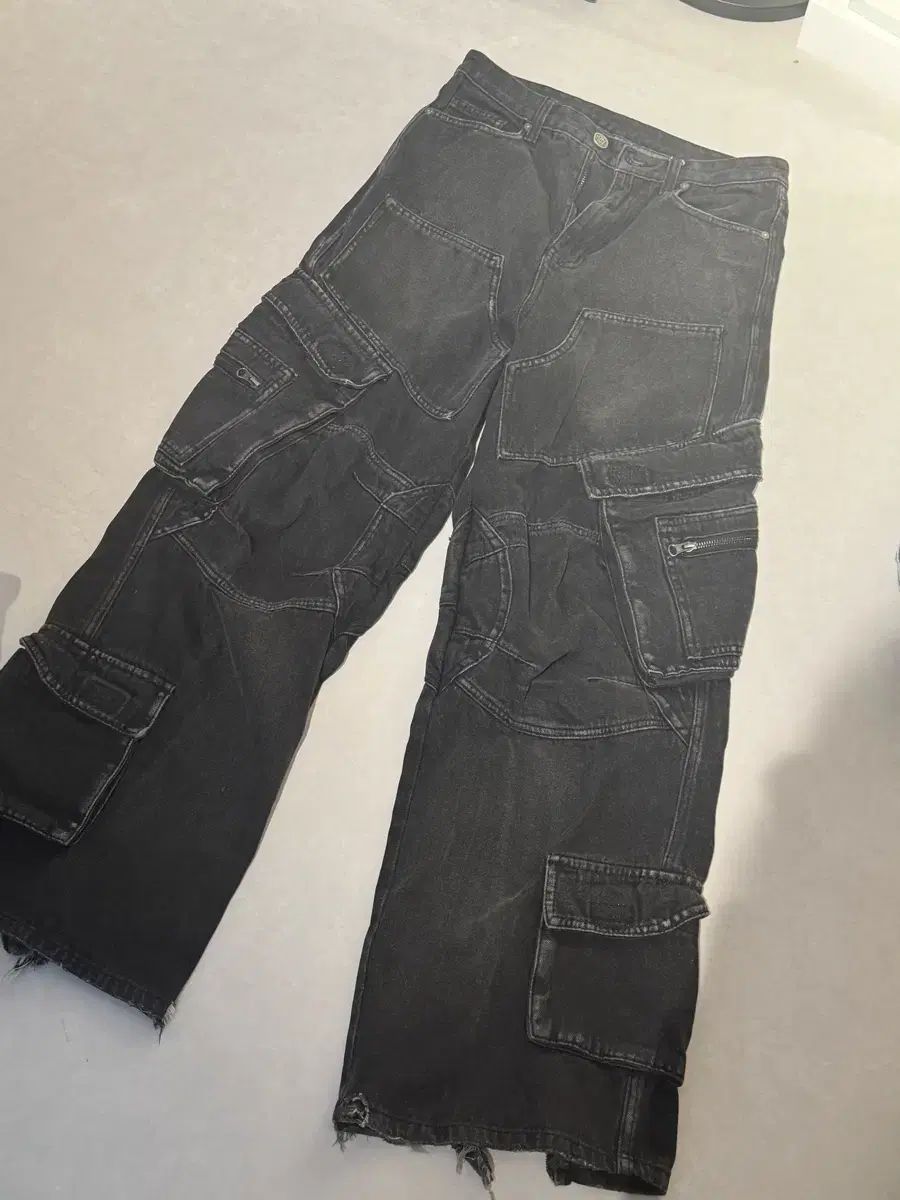 Dnsr ディエンエスアル カーゴジーン