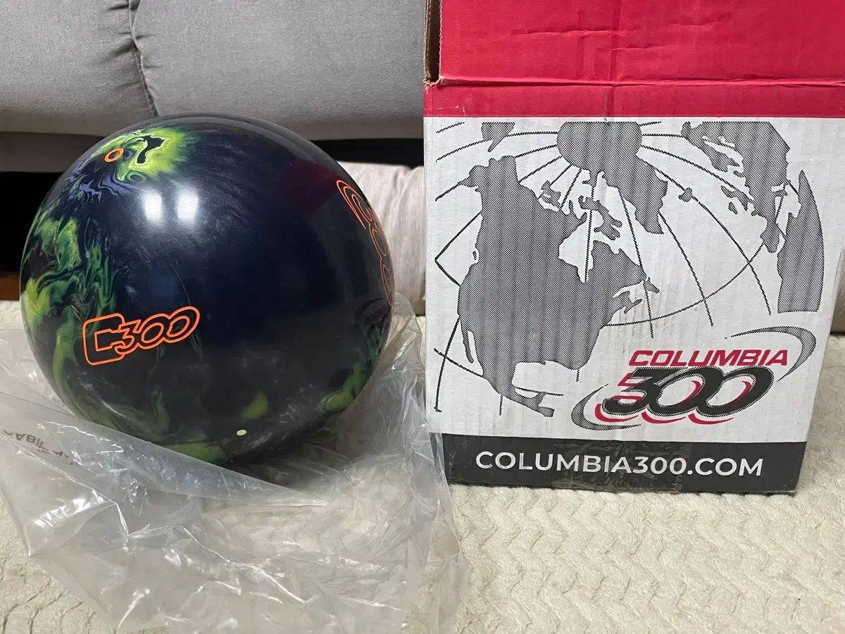 コロンビア 300 マッドネス 14 パウンド 新品 ボーリング 出品 - メルカリ