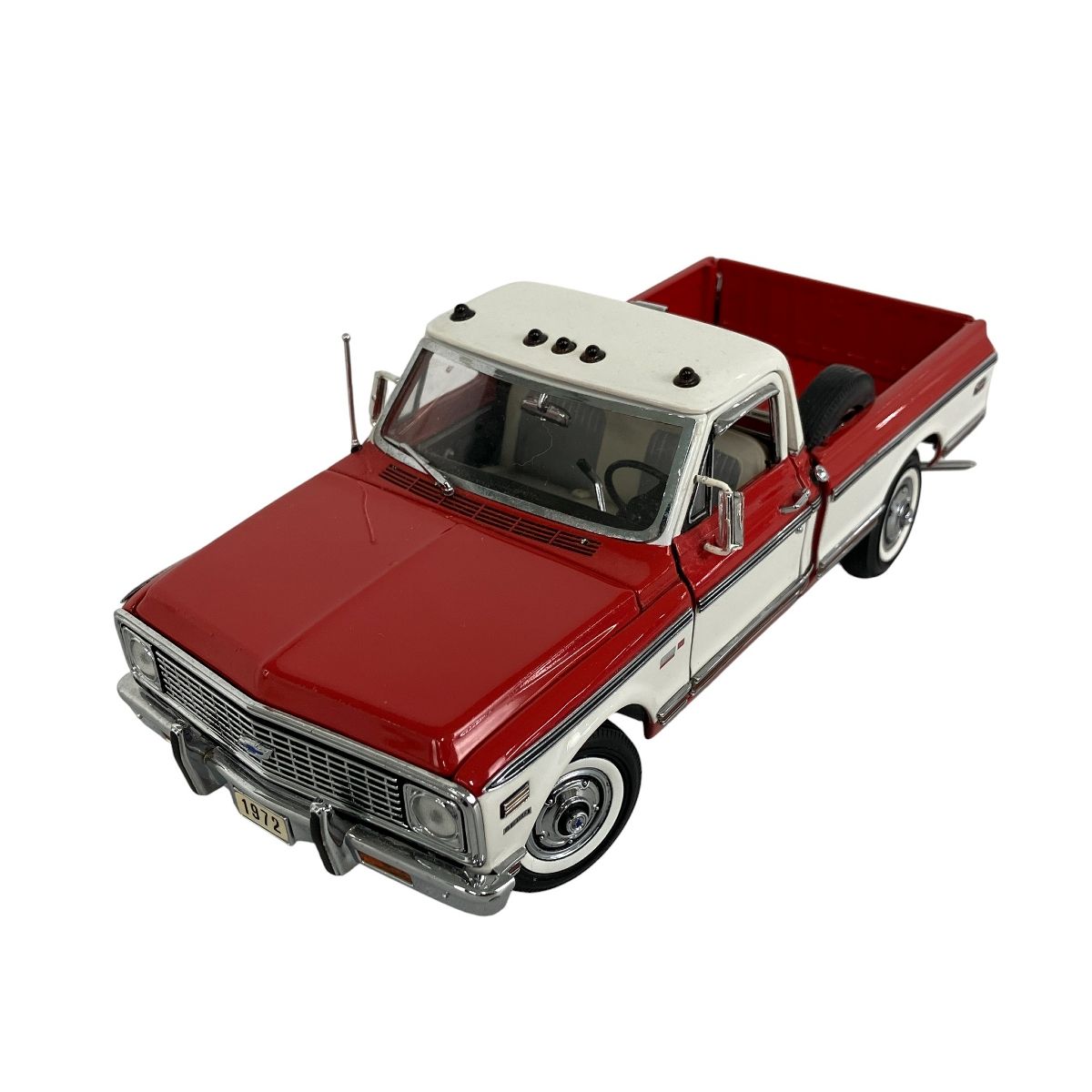 DanbaryMint 1972 1|24スケール シボレー ピックアップトラック フィギュア