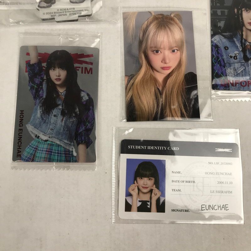 中古品】 LE SSERAFIM ル・セラフィム トレカ ウンチェ グッズ