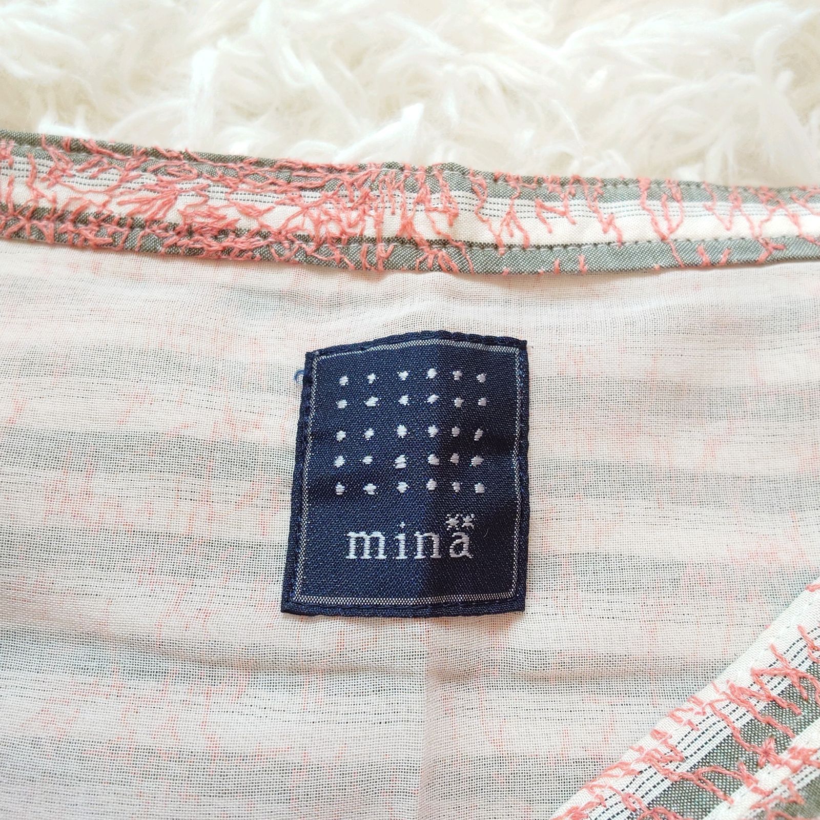 ミナペルホネン mina perhonen フ ロング スカート シルク レーヨン 総刺繍 ボーダー グレー サーモンピンク フレアスカート ロングスカート スカート