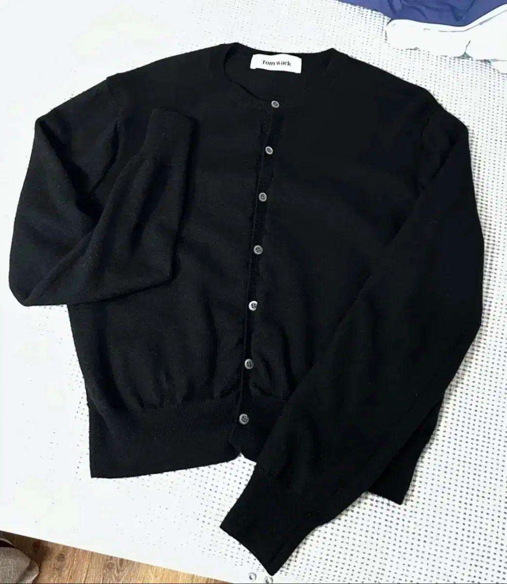 トニーウェック パイナップル ウール ラウンドネック カーディガン XL ブラック