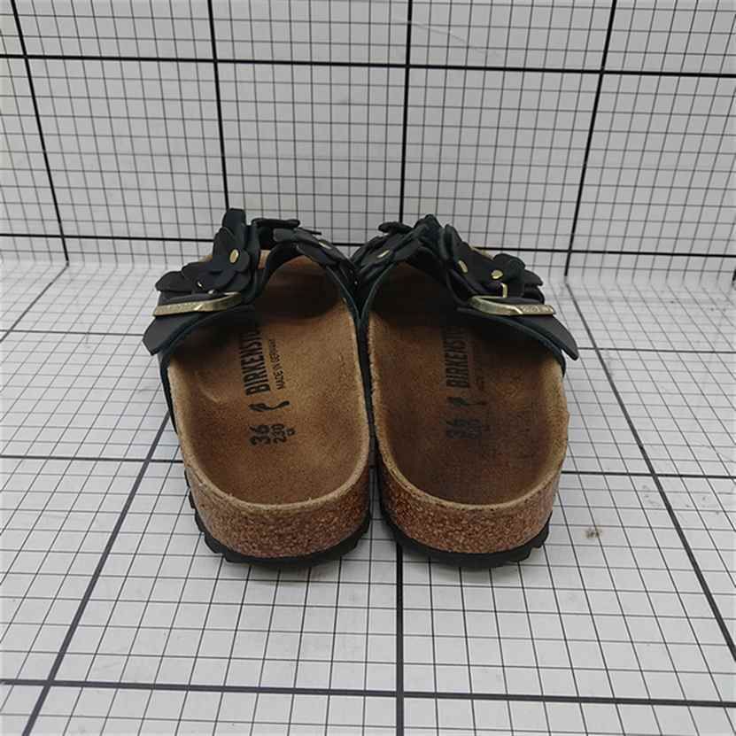 ビルケンシュトック フラワーモチーフ