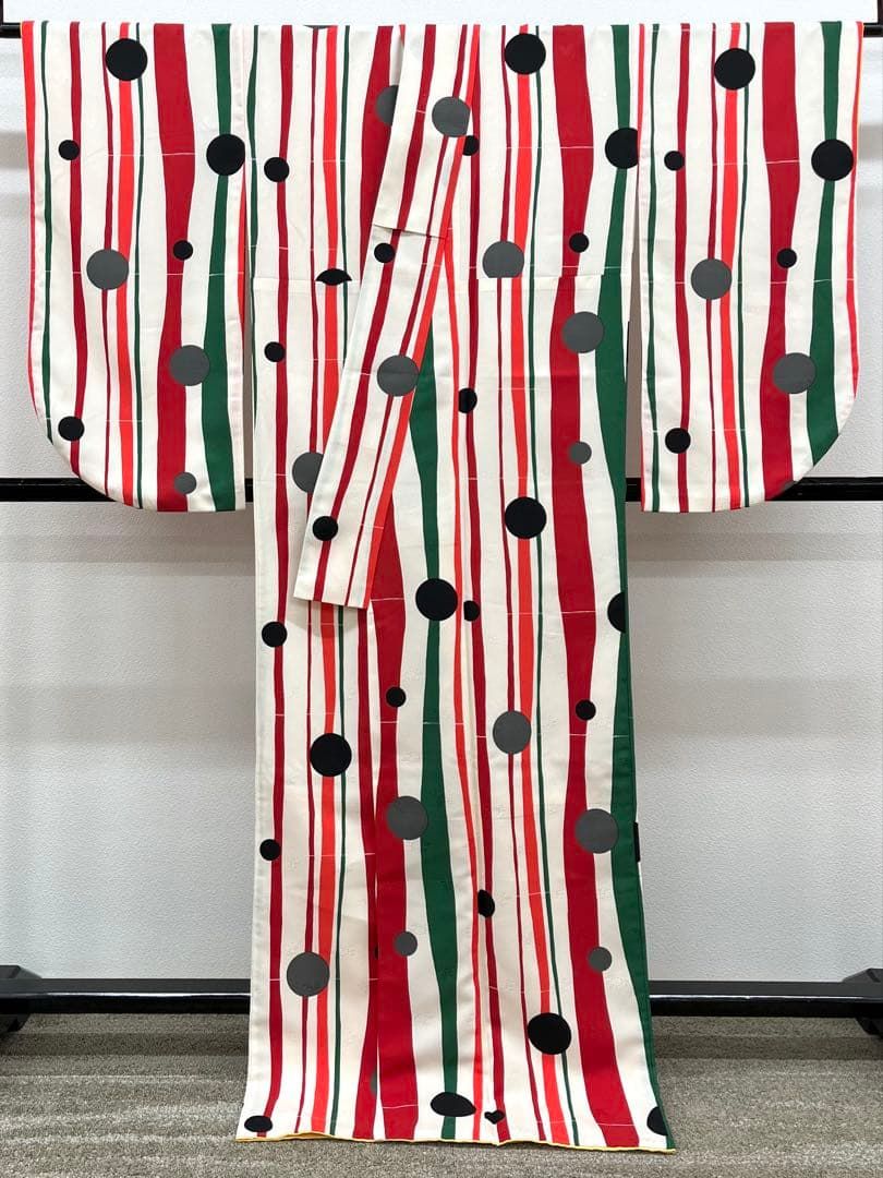 ドット よろけ縞柄