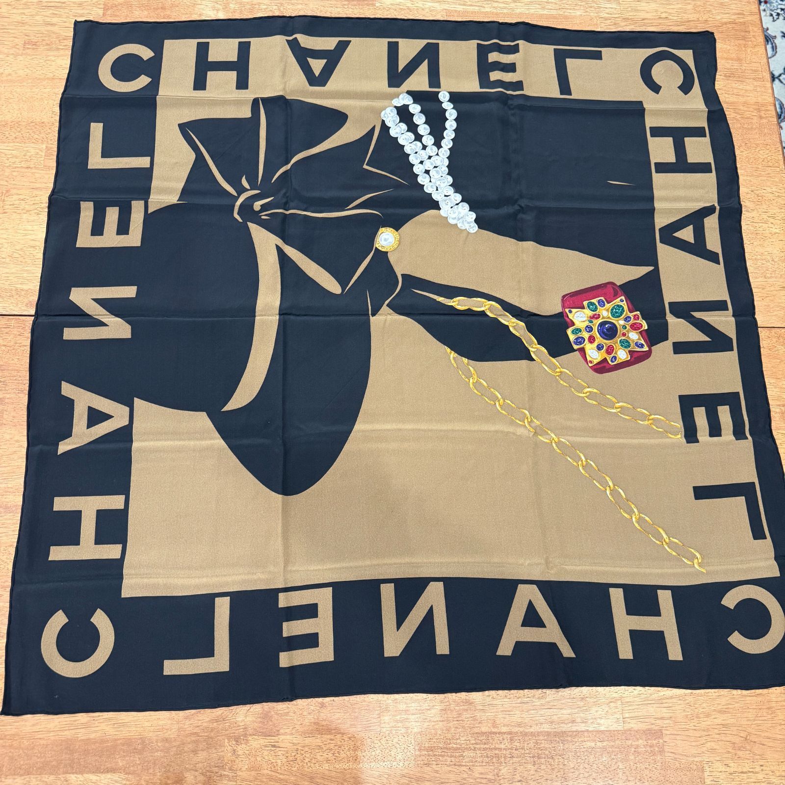 シャネル スカーフ ジュエリー柄