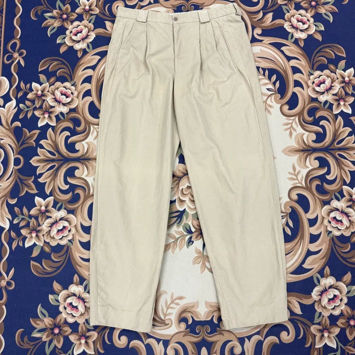 36 GIORGIO ARMANI ツータック チノパンツ ベージュ