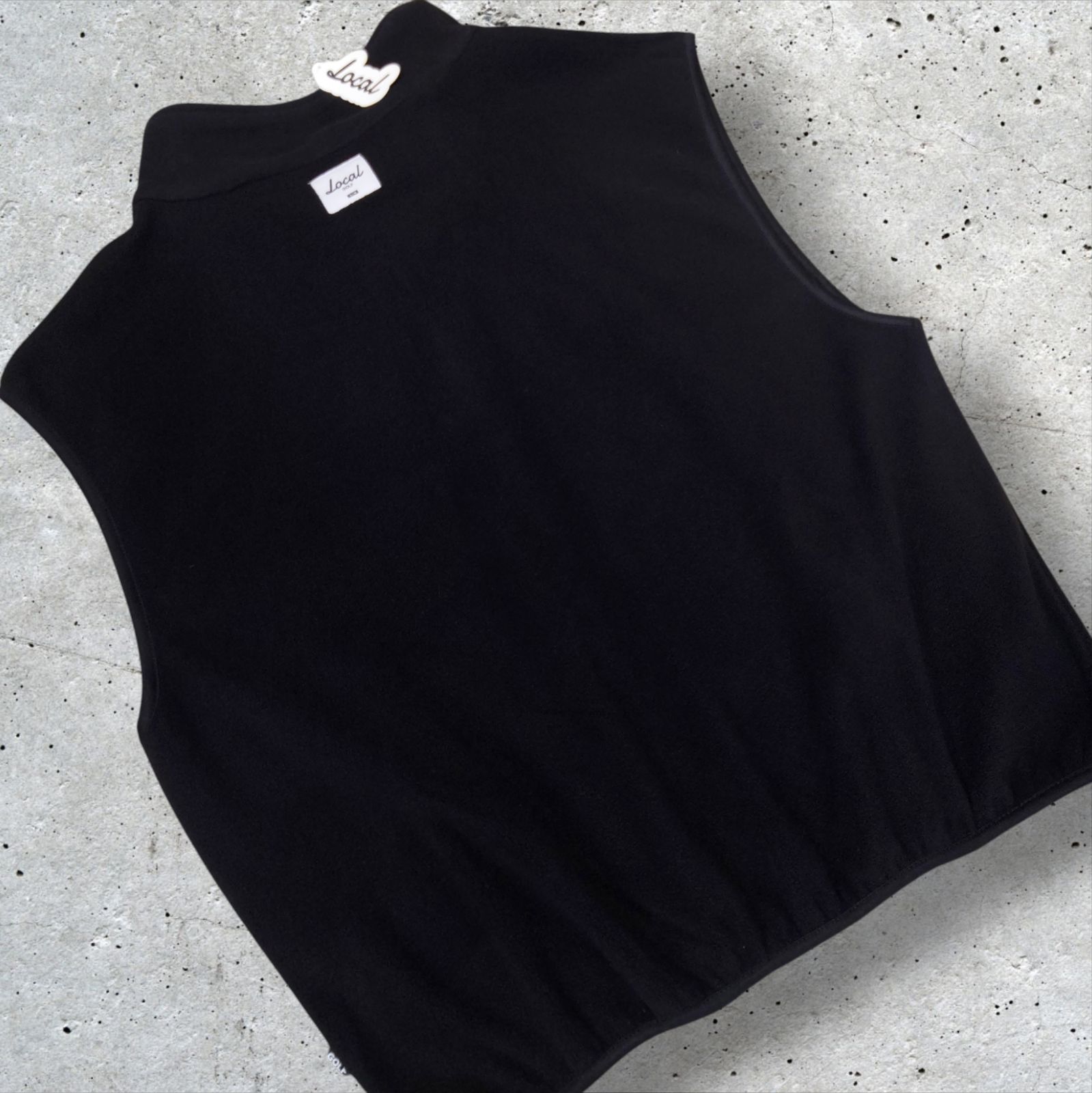 Local GOLF ボアフリースベスト オーバーサイズシルエット スタンドカラー ジップアップ 刺繍ロゴ ブラック メンズ