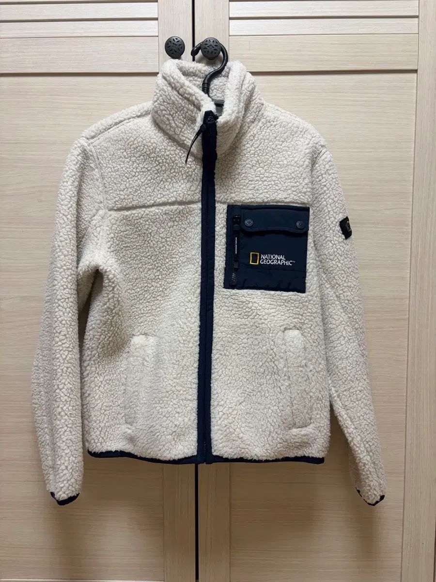 ナショナルジオグラフィック ボア フリースジャケット アイボリー