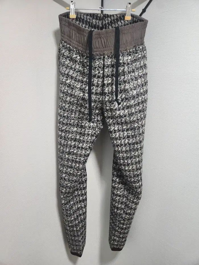 ダミールドーマ ツイード ジョガーパンツ