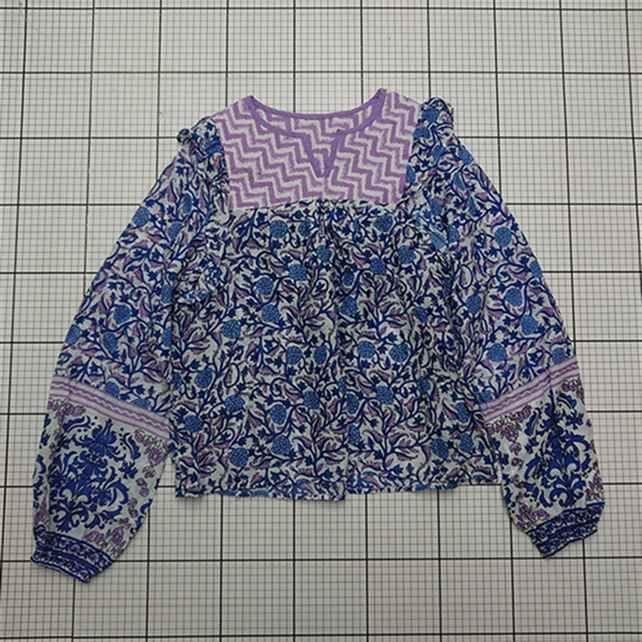 ⊂ スローブイエナ SLOBE IENA 花柄コットンブラウス パープル系 レディース E