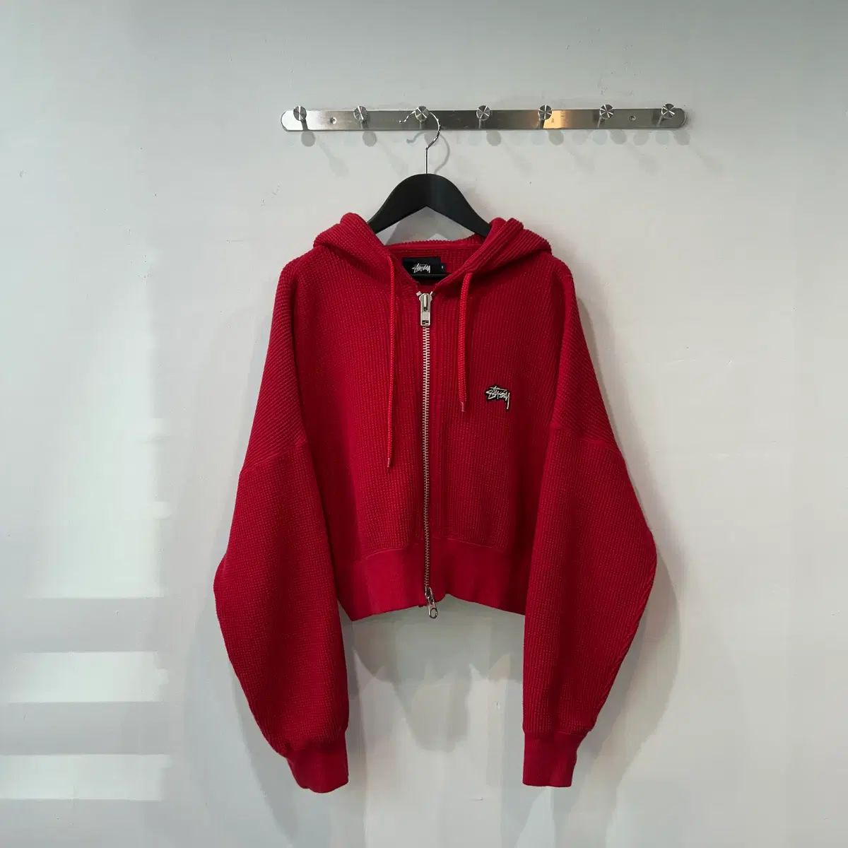 STUSSY レッド クロップド ジップアップ