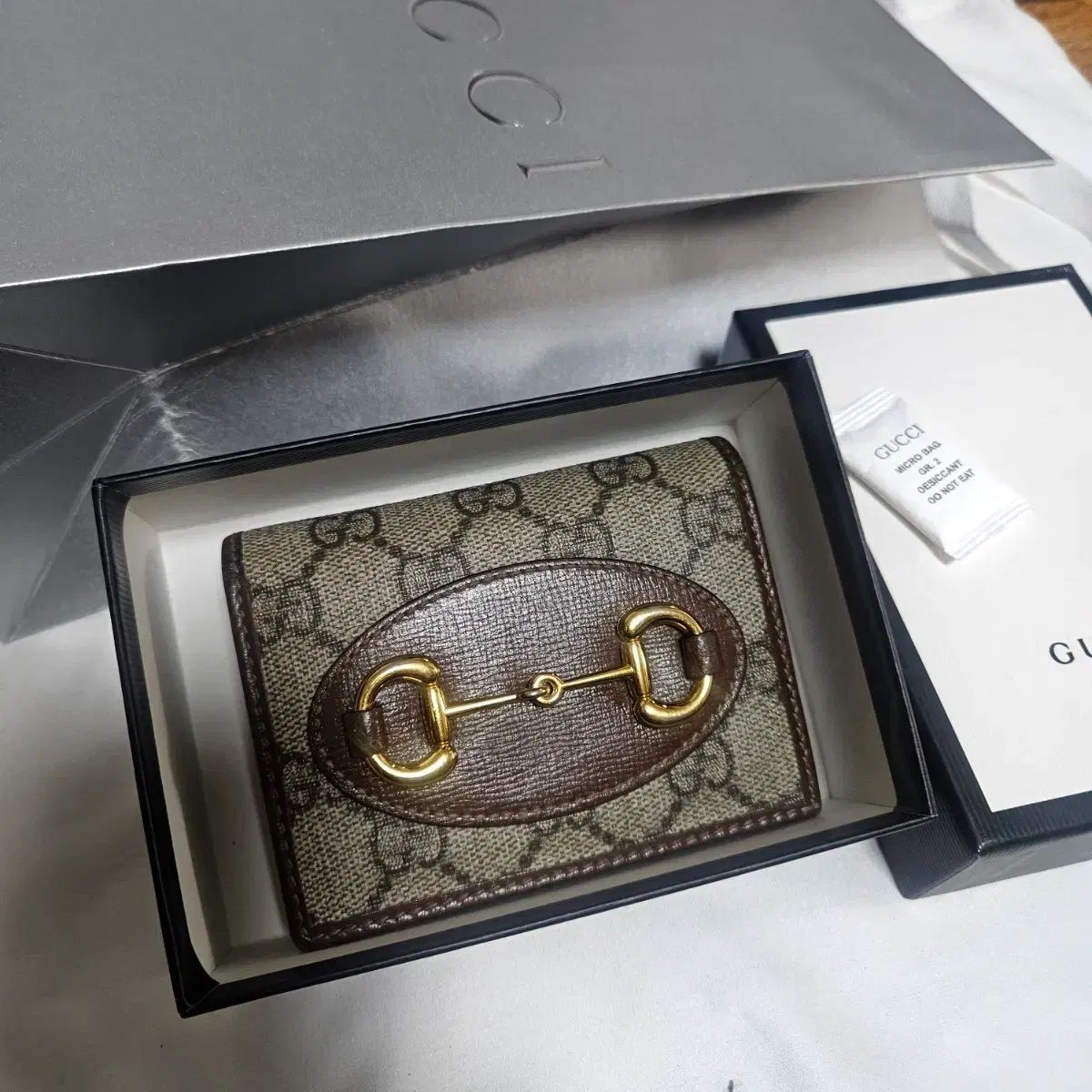 グッチ ホースビット GG シュプリーム カードウォレット