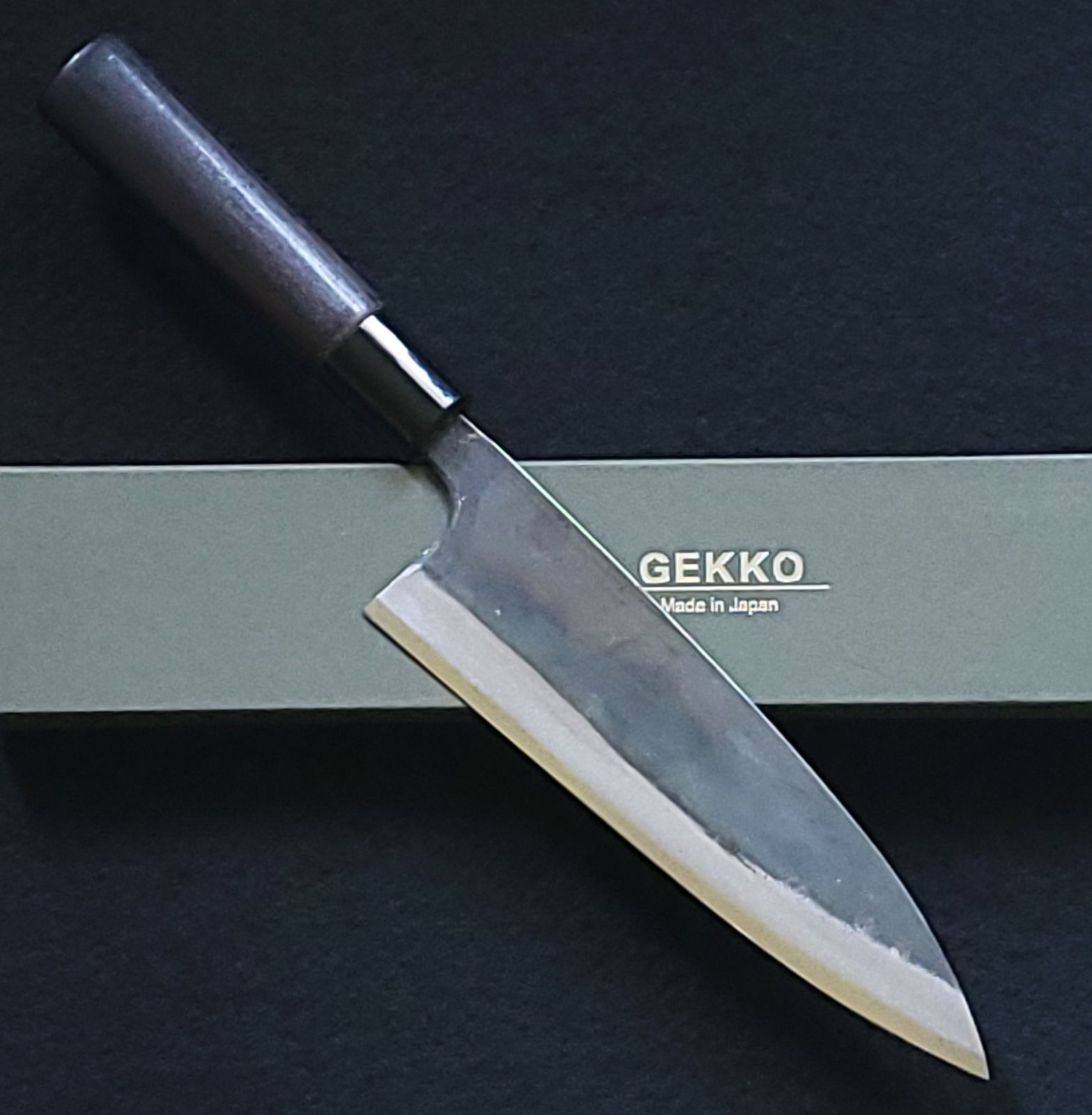 白紙1号 黒打 万能包丁 180㎜ #1327 焼柄 月光作 白紙1号 黒打 万能包丁 180㎜ #1327 焼柄 月光作 - メルカリ