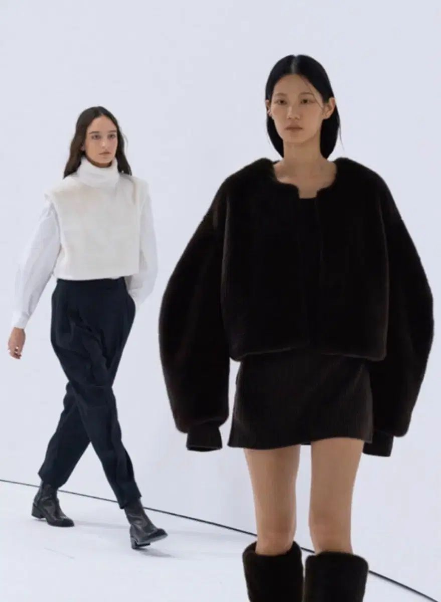 AMOMENTO アモーメント ROUND SHAPE ファー ジャケット