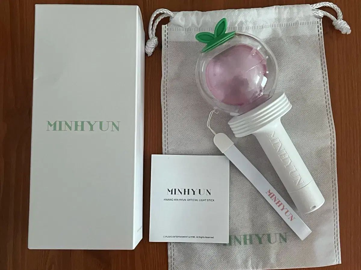 ファン ミニョン HWANG MINHYUN ペンライト 黄道봉