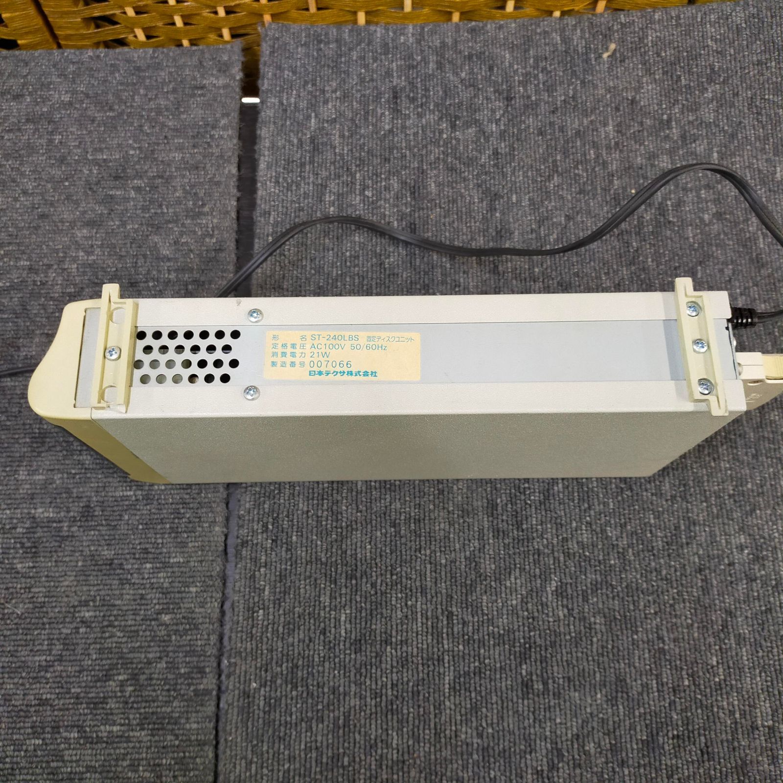 TEAC ST-240LBS 外付けHDD PC-98用 SCSI 240MB 通電確認のみ ジャンク