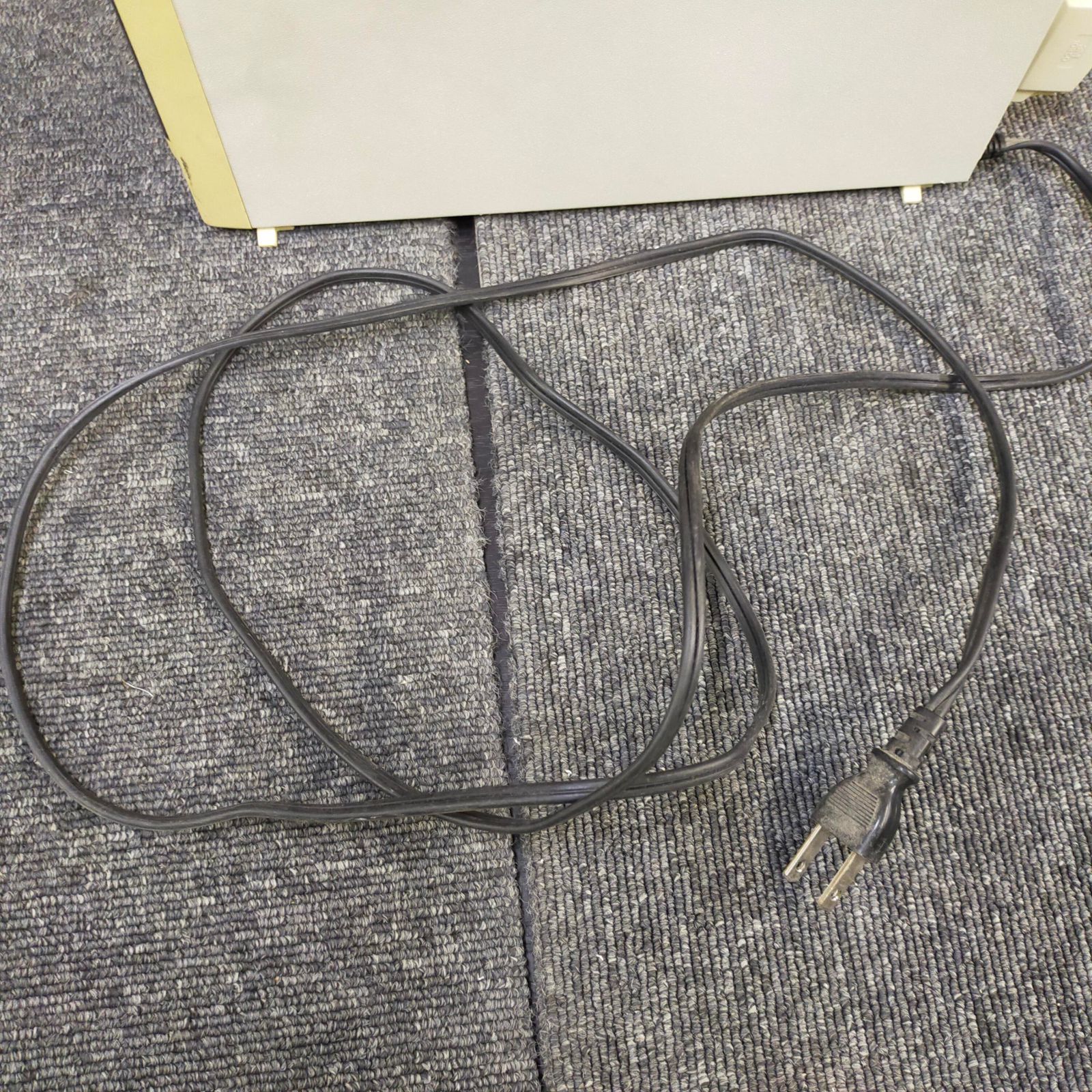 TEAC ST-240LBS 外付けHDD PC-98用 SCSI 240MB 通電確認のみ ジャンク