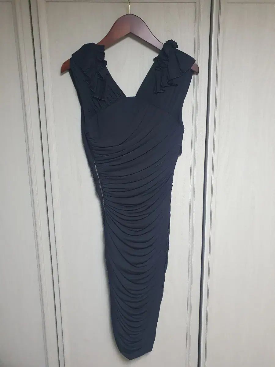 ほぼ オブジェ ドレープ シャーリング ONE PIECE