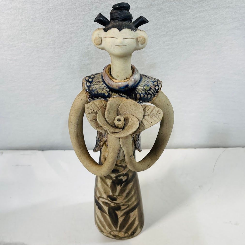 砥部焼青芳人形背の高い念ずれば花開く高29センチ