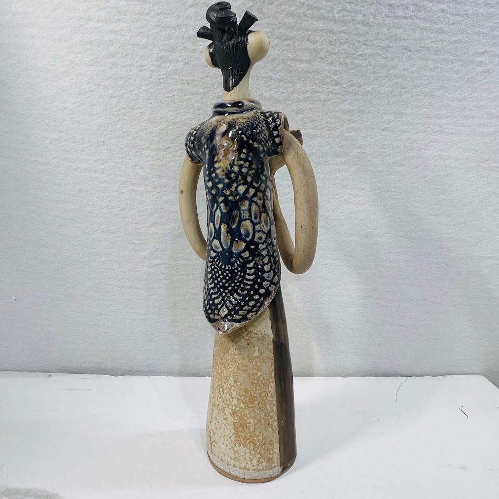 砥部焼青芳人形背の高い念ずれば花開く高29センチ