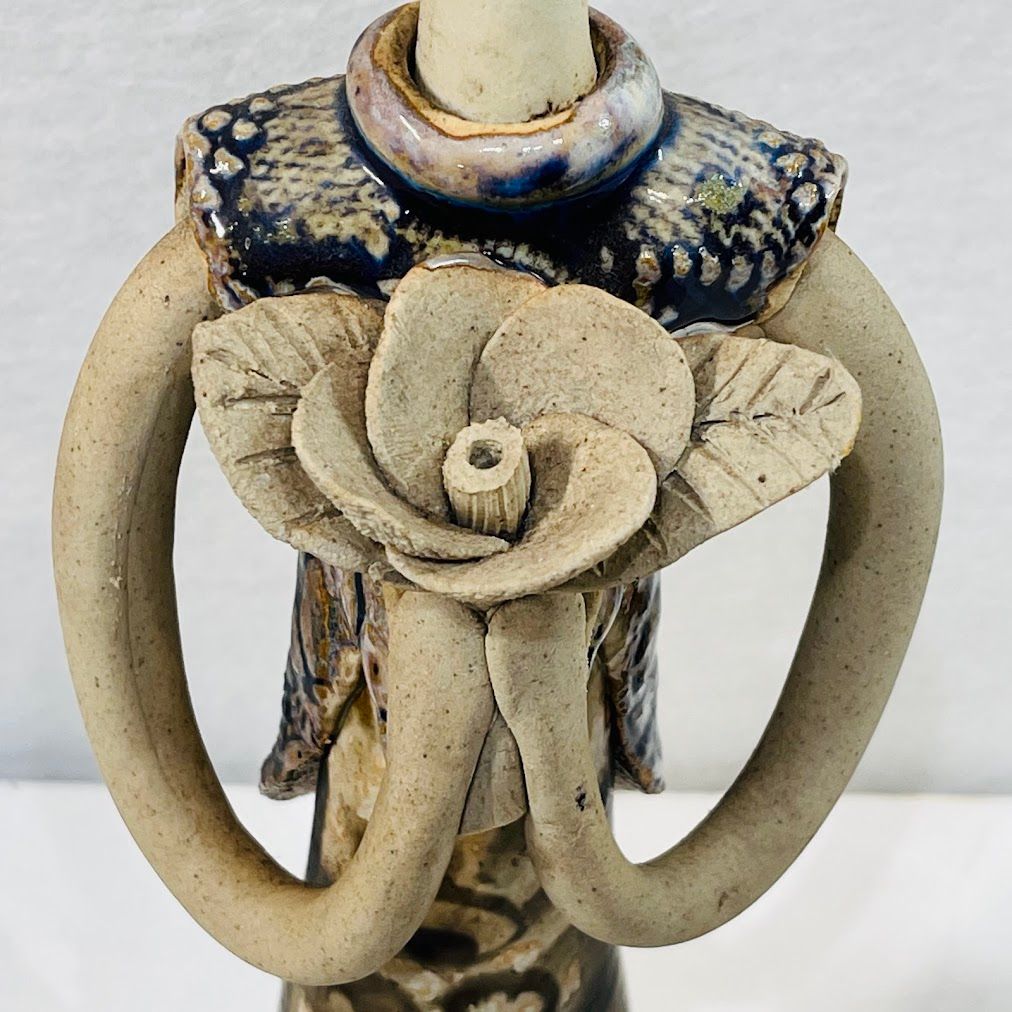 砥部焼青芳人形背の高い念ずれば花開く高29センチ