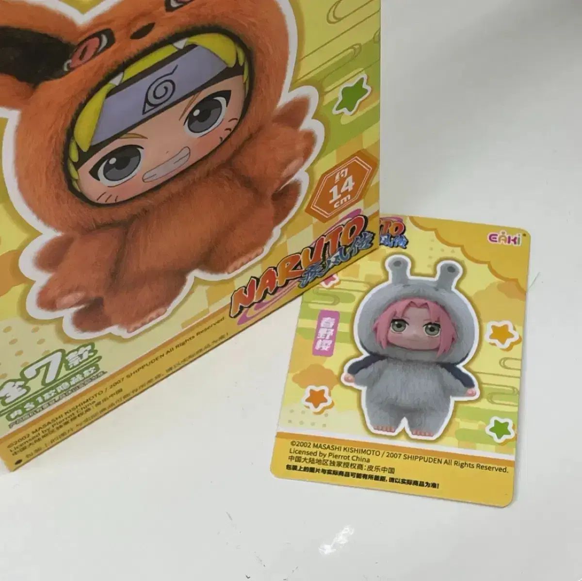 NARUTO -ナルト- 春野 サクラ なぶぶ メガキャット 缶バッジ 手裏剣