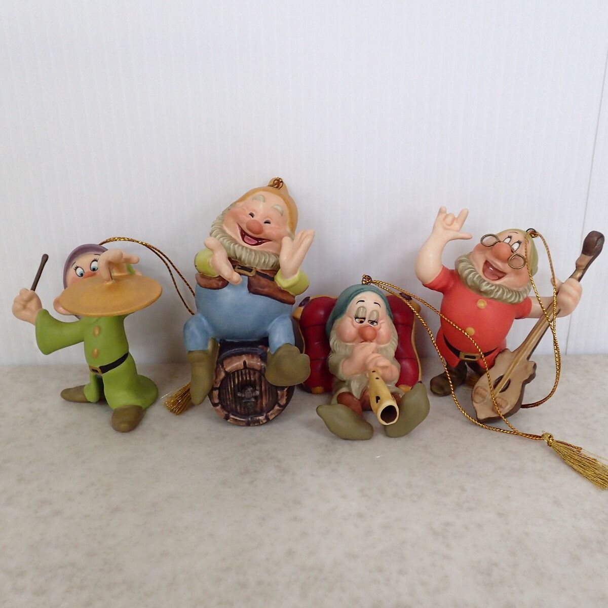 ◇☆ディズニー WDCC フィギュア 白雪姫と七人のこびと Snow White and