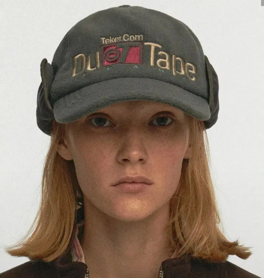 テケット イヤーフラップ ベースボールキャップ グレー