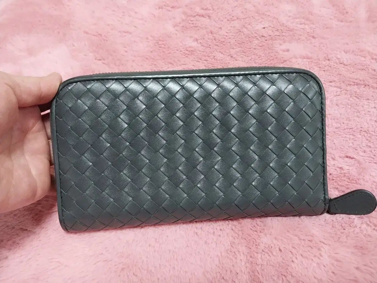 ボッテガ ヴェネタ イントレチャート ジッパー アラウンド 長財布