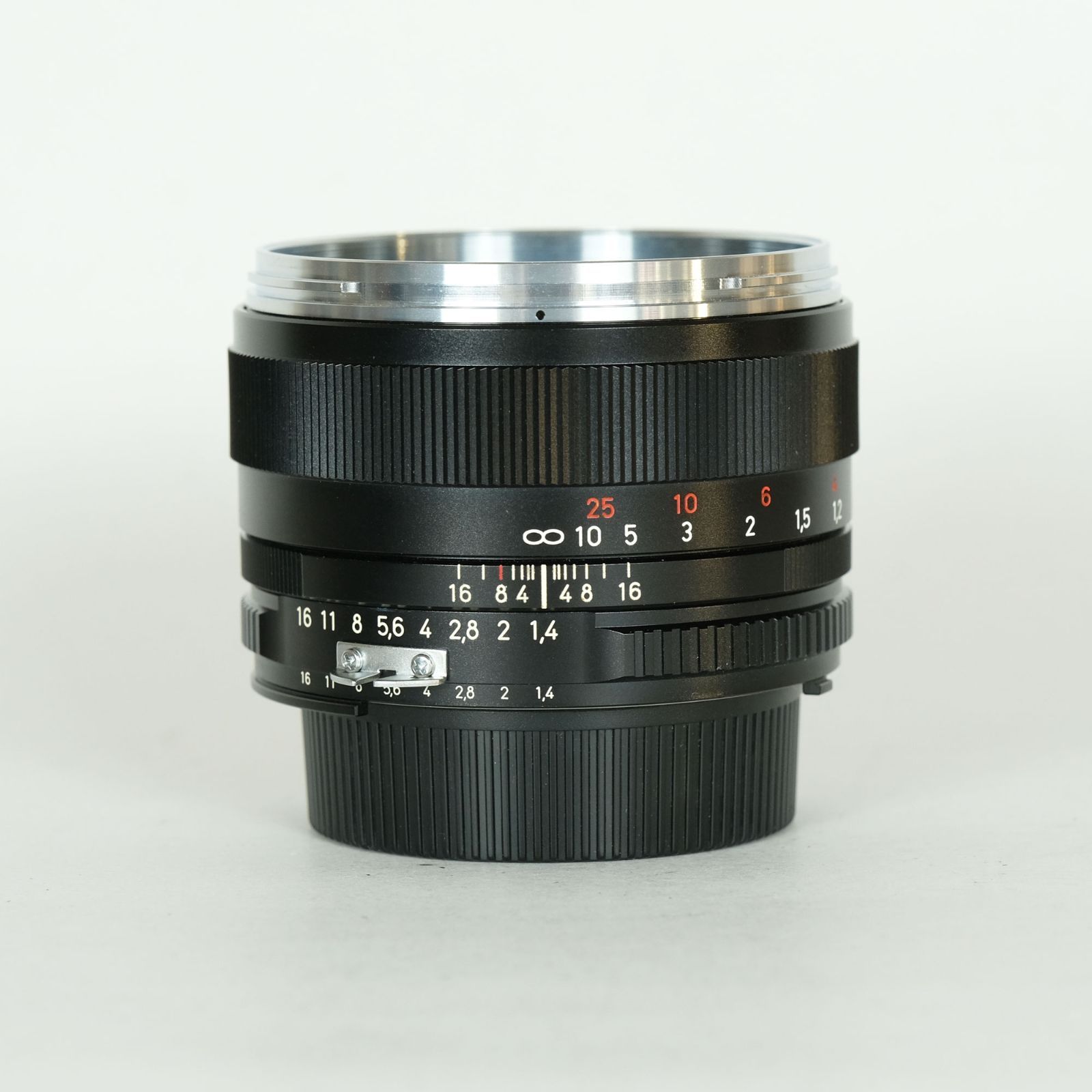 Carl Zeiss Planar T 50 mm F 1 4 ZF ニコンF用 Nikon Fマウント