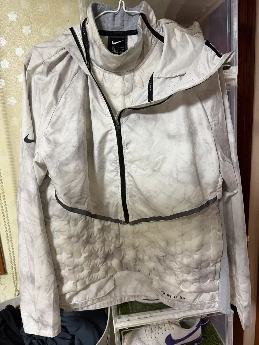 ナイキ エアロロフト ジャケット ベスト