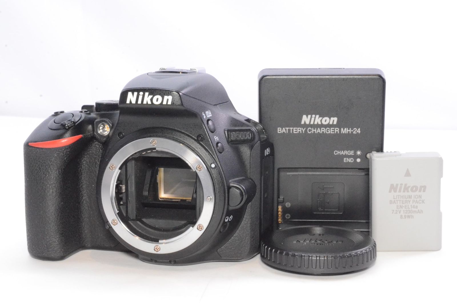 【美品】 nikon D5600 ボディ Nikon D5600 ボディ ジャンク品 - メルカリ