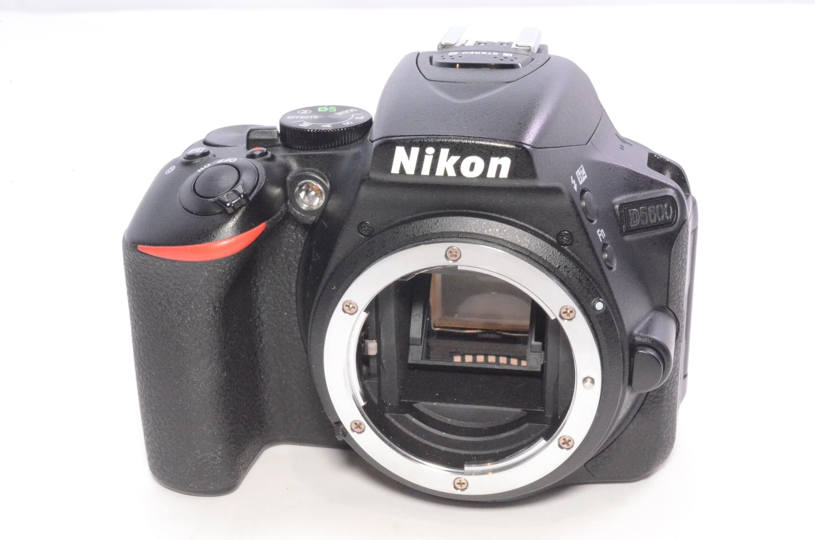 Nikon D5600 ボディ - メルカリ