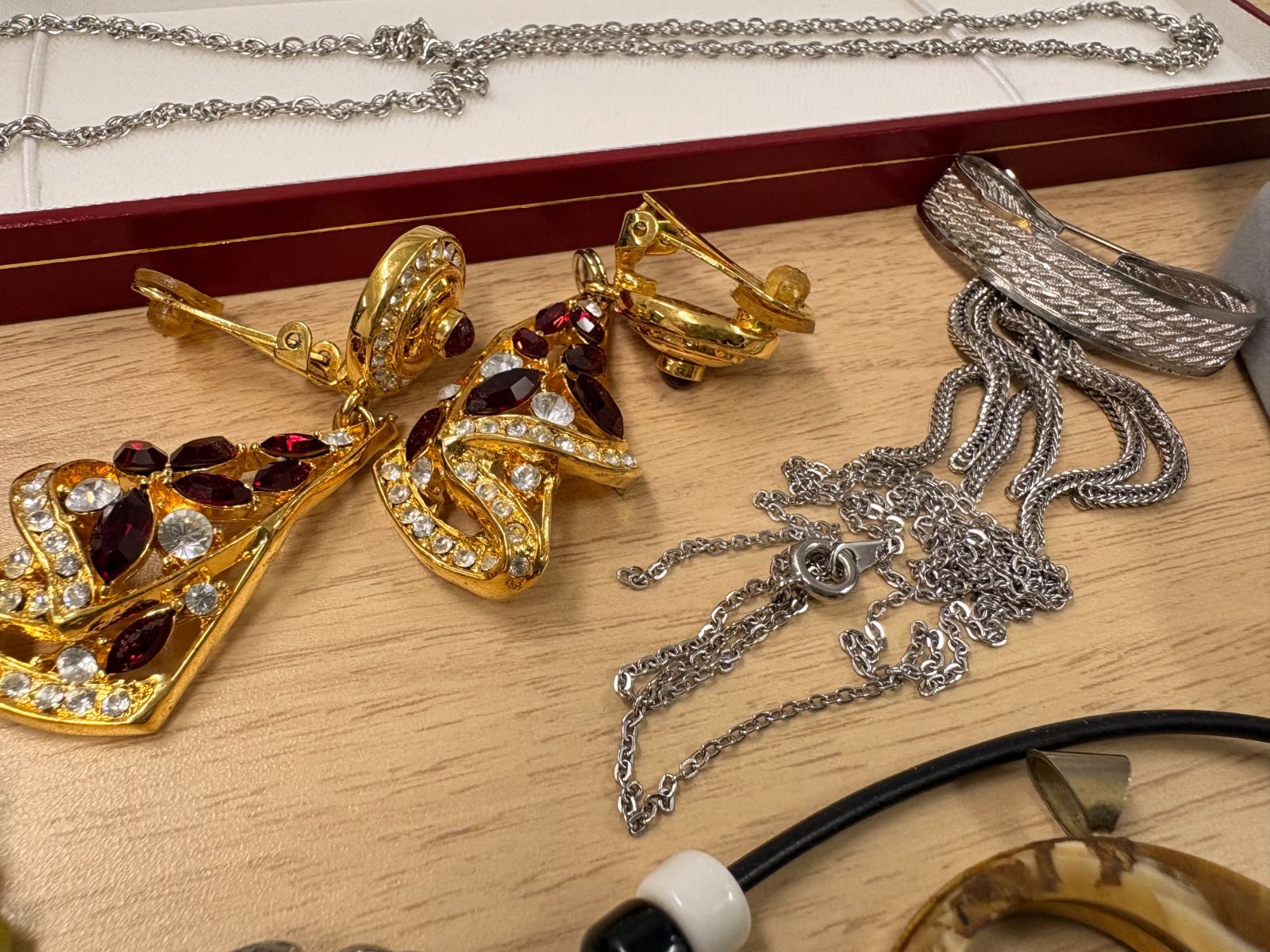 遺品整理・まとめ売り】アクセサリー ジュエリー ネックレス ② - メルカリ