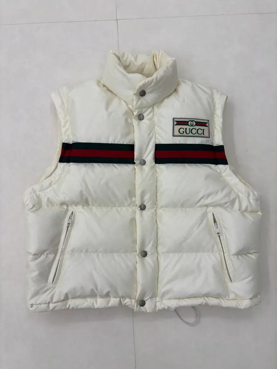 グッチ レディース グースダウン ダウンベスト 66 77