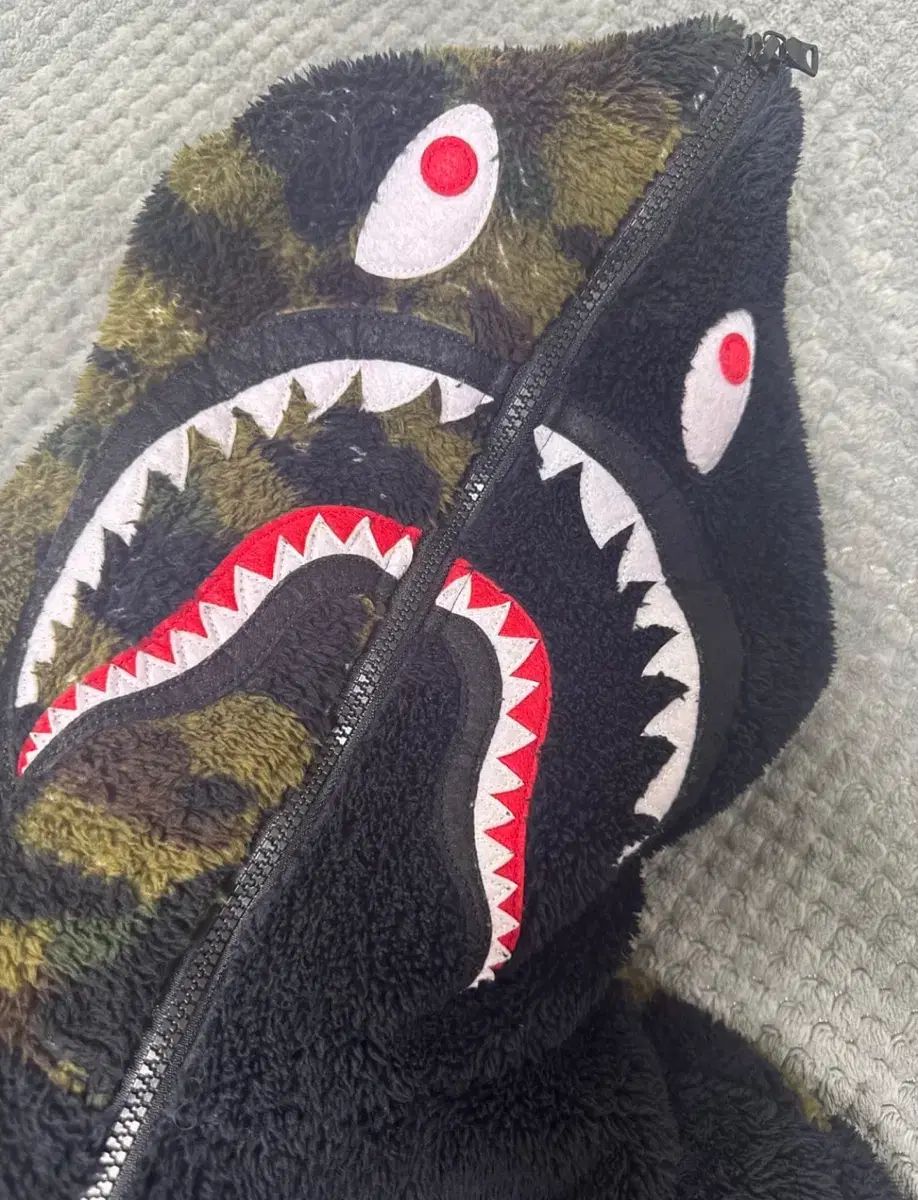 A BATHING APE ボア シャーク フリース フーディー ブラック カモ